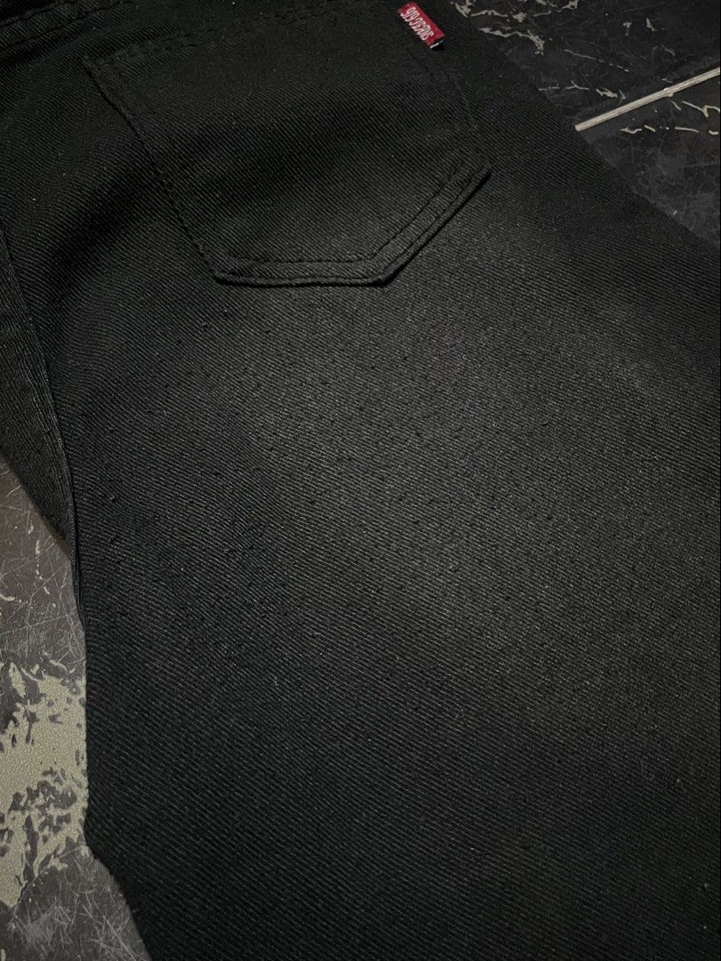 vintage high waist black pants (Category: Jeans) located in Cabanatuan. Submitted by npluv (Listing ID 1428270193, Image 3). Description: waist: 24” length: 39” got it for 260 on black app issue: sa likod may mga lints dahil laging pinapalaundry .