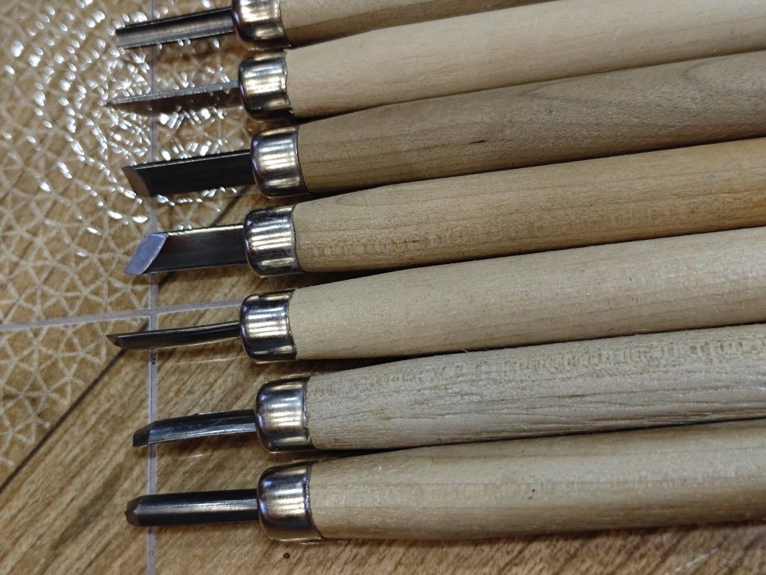 Wood Carving Tools Set with Scissors (Category: Craft Supplies & Tools) located in San Miguel. Submitted by mharly0221 (Listing ID 1428262364, Image 2). Description: Random Carving tools .