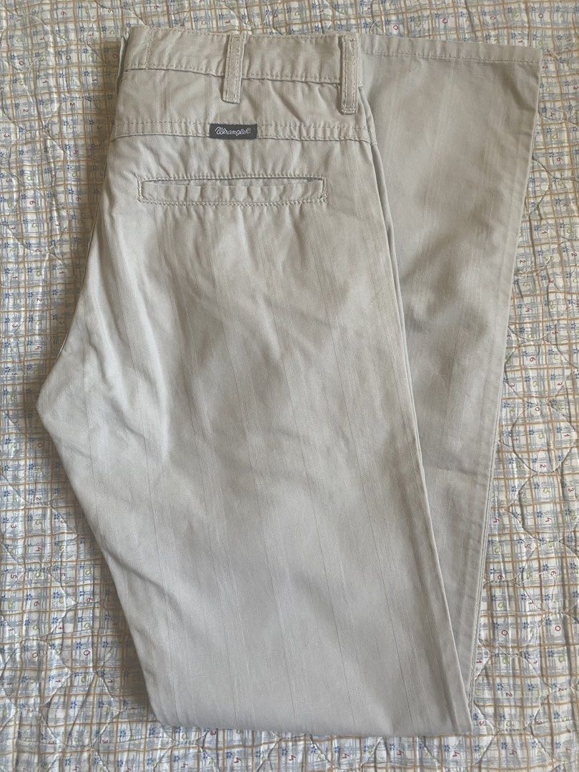 Wrangler Slacks (Category: Jeans) located in Cavite. Submitted by momrocks (Listing ID 1428271890, Image 1). Description: Size 27in 100% cotton material L 100cm hips 46cm .