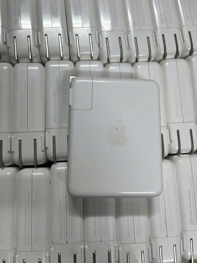 Apple 140W USB-C Power Adapter412411766673909761