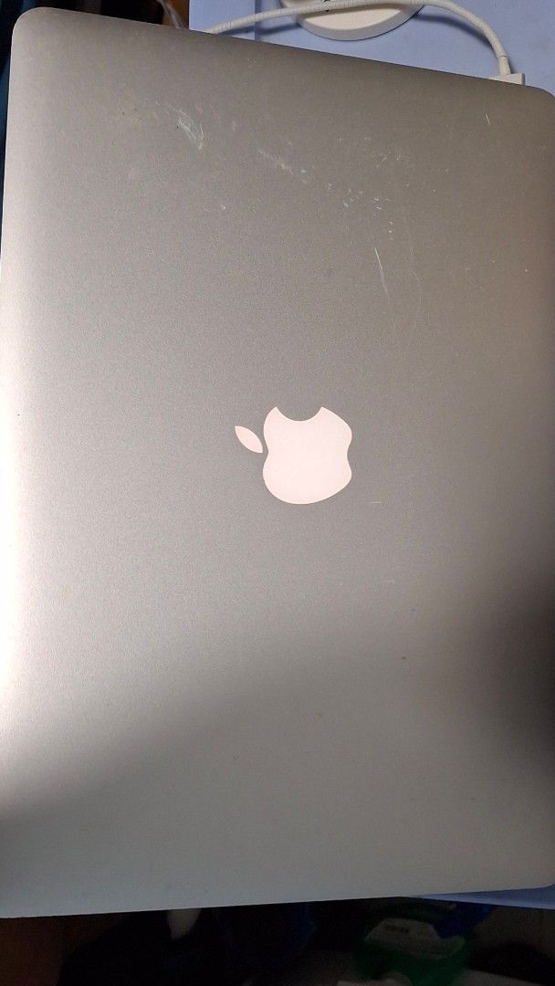 Apple MacBook Air 13-inch (2017)412412533214423045