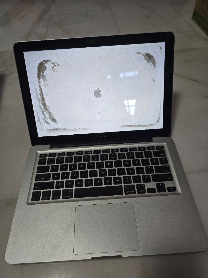 Apple MacBook Pro A1289412463094500567040