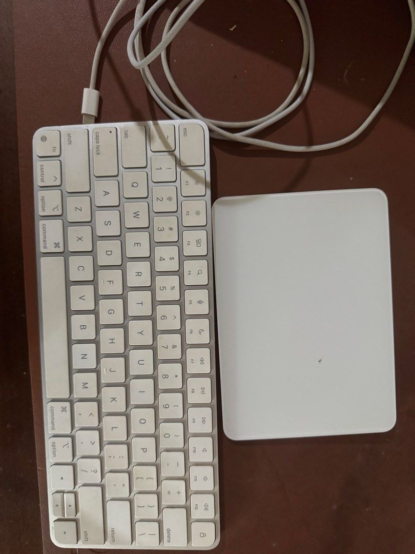 Apple Magic Keyboard & Trackpad (USB-Lightning) + Laptop Stand ...