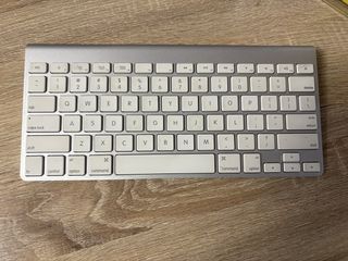 Apple Wireless Keyboard Bluetooth Keyboard