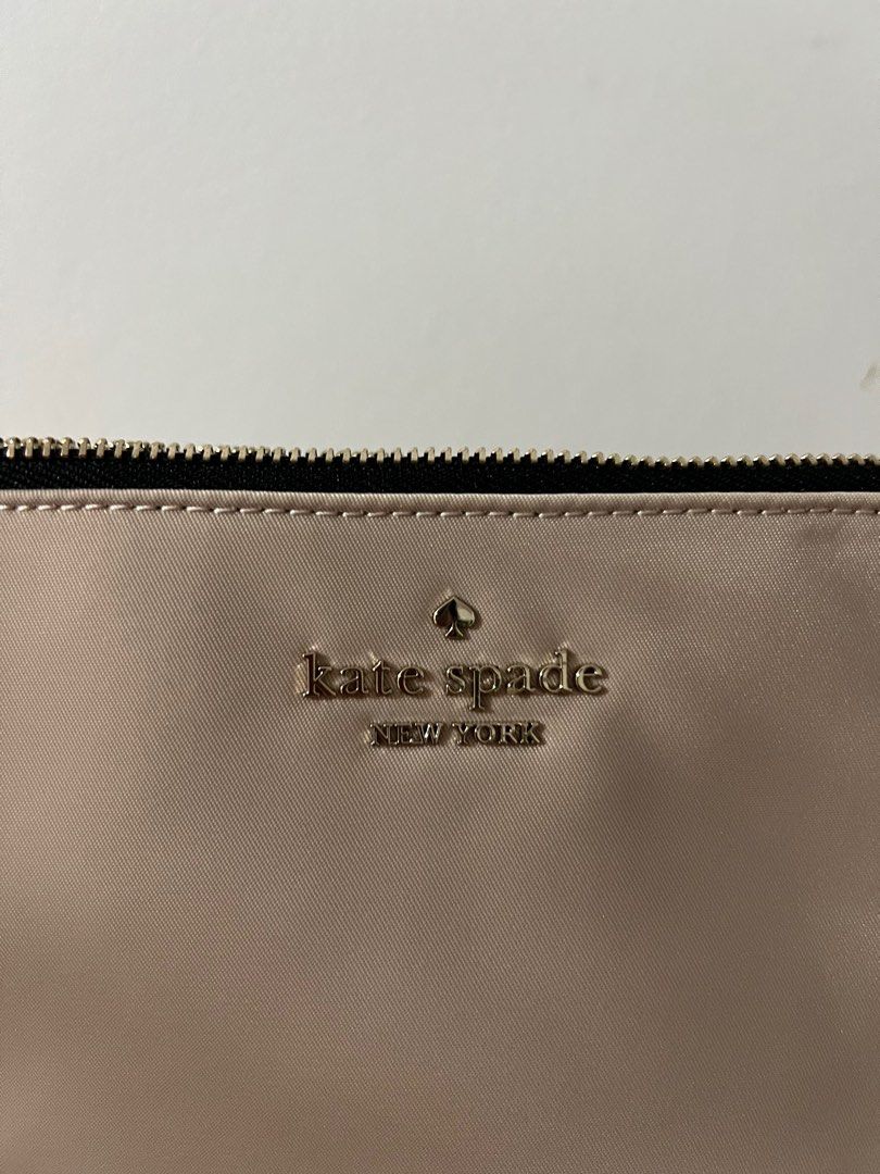 Authentic Kate Spade New York Wristlet/Pouch (Category: Luxury Bags & Wallets) located in Manila. Submitted by mini_closet_shoppe (Listing ID 1428568375, Image 2). Description: ✔️ Brand new / never used ✔️ Clean and in excellent condition ✔️ Elegant and classy design – perfect for everyday use or pang-gift 🎁 📍 Location: Taguig 🚚 Shipping via [J&T/LBC/Grab/Lalamove] 💵 Payment: GCash / Bank Transfer .