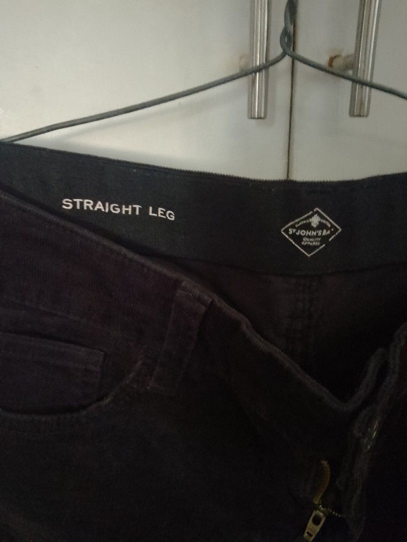 Black Straight Leg Corduroy Pants (Category: Jeans) located in Quezon City. Submitted by mommagecko (Listing ID 1428502365, Image 2). Description: Brand: St. Johns Bay Black Fits 28 to 32 waistline ships thru J&T 📍Quezon City.