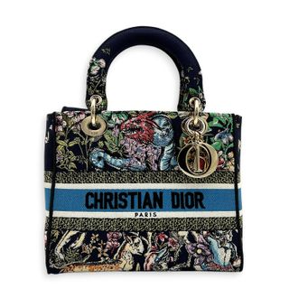 (Category: ) located in . Submitted by carousellluxury (Listing ID 1428510926, Image 1). Description: .