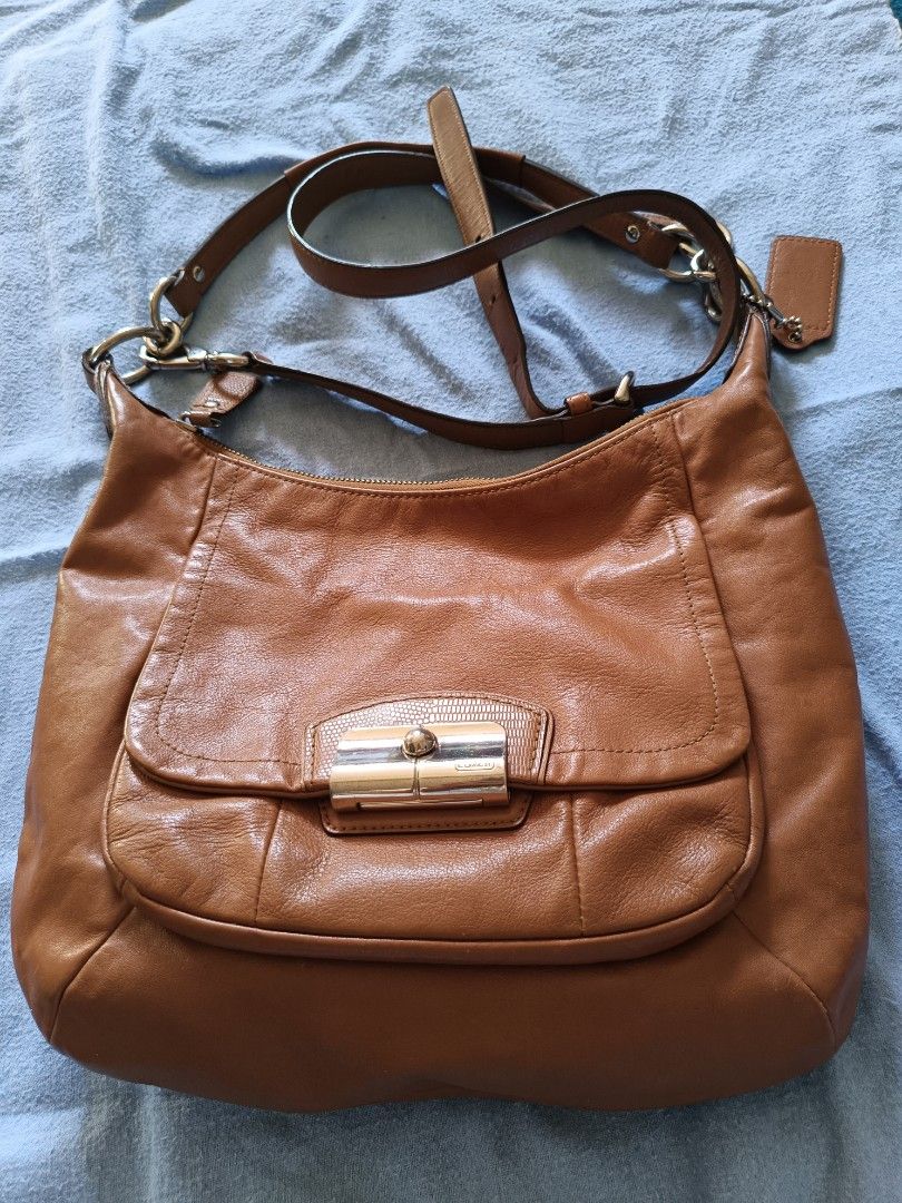 Coach Leather Shoulder Bag (Category: Luxury Bags & Wallets) located in Cabanatuan. Submitted by thegreatandpowerfulnathan (Listing ID 1428469980, Image 1). Description: 📍SALE📍 Coach Kristin Two-Way Bag In very good condition, rarely used This is still pre-loved, don't expect brand-new condition. PHP2,499 + Shipping Fee.