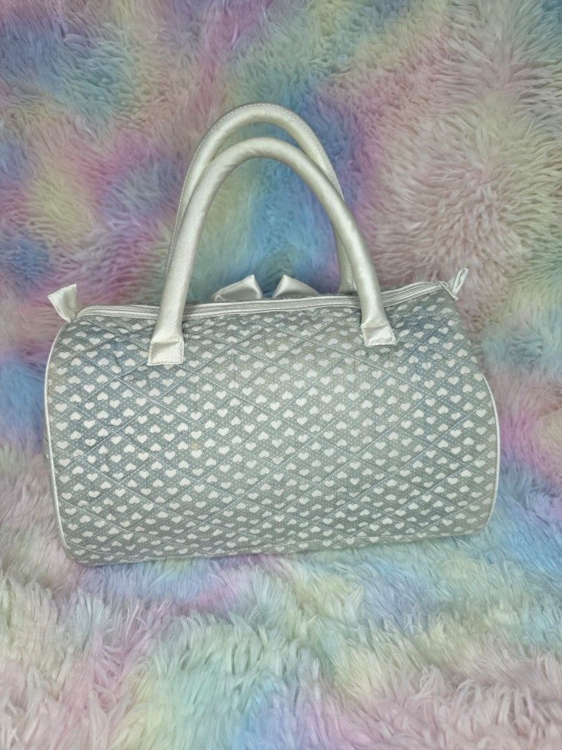 Coquette Mind green Handbag (Category: Luxury Bags & Wallets) located in Baguio. Submitted by az_2228 (Listing ID 1428516698, Image 2). Description: 📍with flaws (discoloration) 📍𝐋𝐎𝐂 - 𝐁𝐚𝐠𝐮𝐢𝐨 𝐂𝐢𝐭𝐲 ♡𝙳𝙰 - 𝙱𝚊𝚐𝚞𝚒𝚘 (ᴍᴀʜᴀʀʟɪᴋᴀ)/𝙻𝚃 ♡𝙼𝙾𝙿 - 𝙲𝚊𝚜𝚑 𝚘𝚛 𝙶𝚌𝚊𝚜𝚑 .