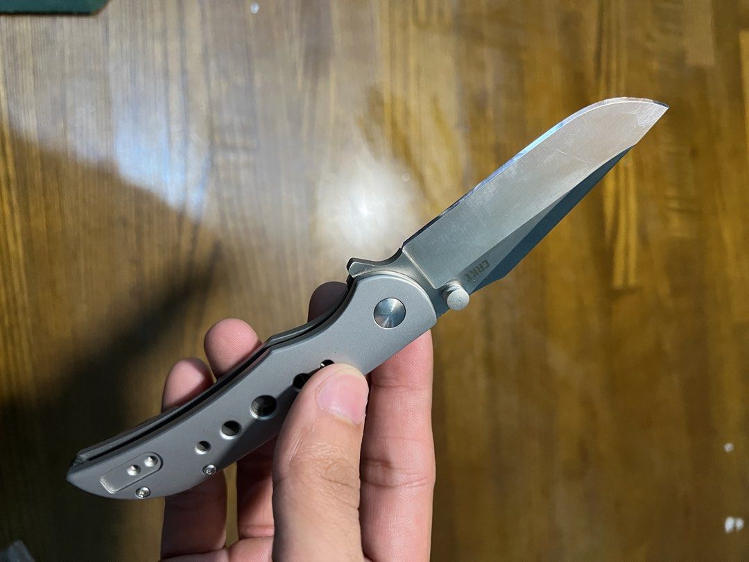 CRKT Oxcart (Model 6135) (Category: Knives & Chopping Boards) located in Malabon City. Submitted by jasonvilla (Listing ID 1428473208, Image 3). Description: Used Carried but not used much. Serviced once by stay sharp services Lalamove longos malabon.