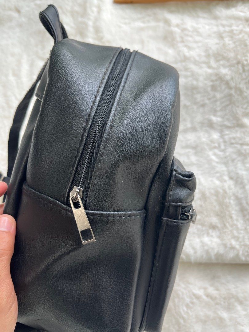 DICKIES | Unisex Mini Back Pack (Category: Backpacks) located in Naga. Submitted by fresh_fit (Listing ID 1428502559, Image 2). Description: Issue: minimal rust on buckles..
