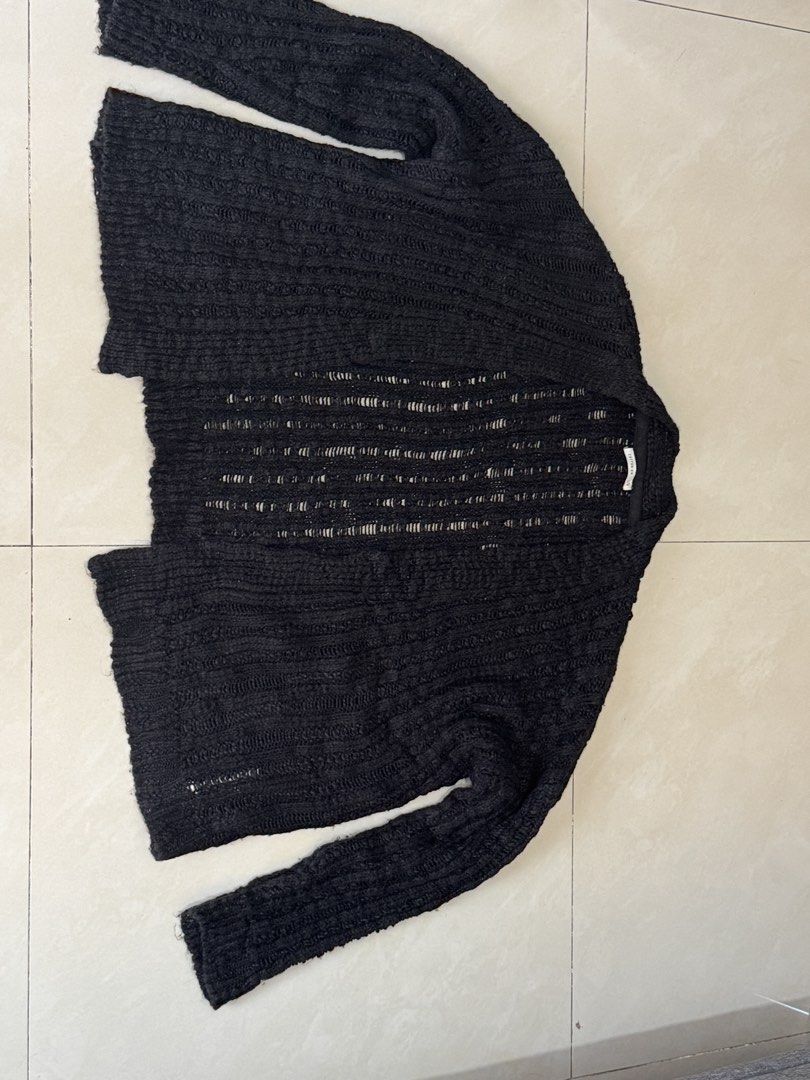 DRESS AND CARDIGAN (Category: Dresses) located in Antipolo. Submitted by plusprevoled (Listing ID 1428432712, Image 3). Description: Kamiseta Dress 800 (orig price 2500) Cotton On Cardigan 100 Black Co-Ords 100 Take all for 800.
