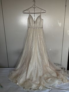 (Category: ) located in . Submitted by shoplush (Listing ID 1428553278, Image 1). Description: .