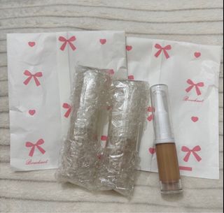 (Category: ) located in . Submitted by her.thrift (Listing ID 1428598789, Image 1). Description: .