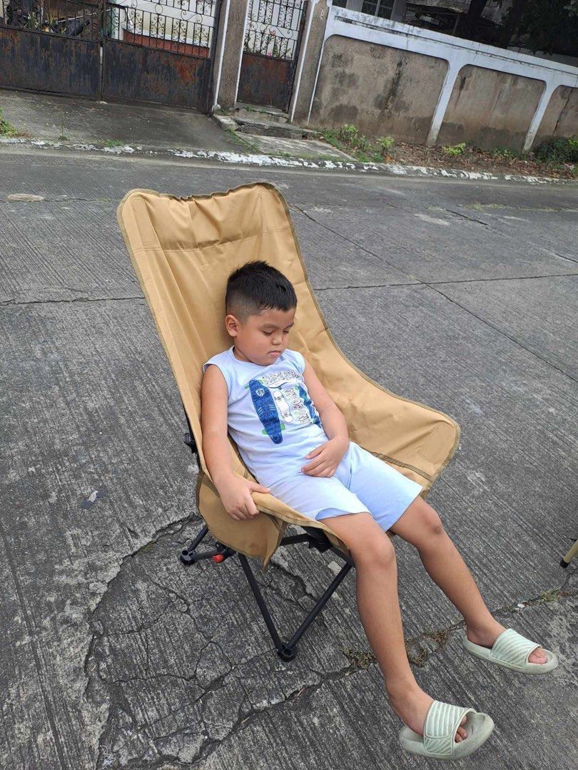 Folding Camping Chair with Armrests (Category: Chairs) located in Las Pinas. Submitted by shytorres (Listing ID 1428518830, Image 2). Description: Camping chairs and table onhand.