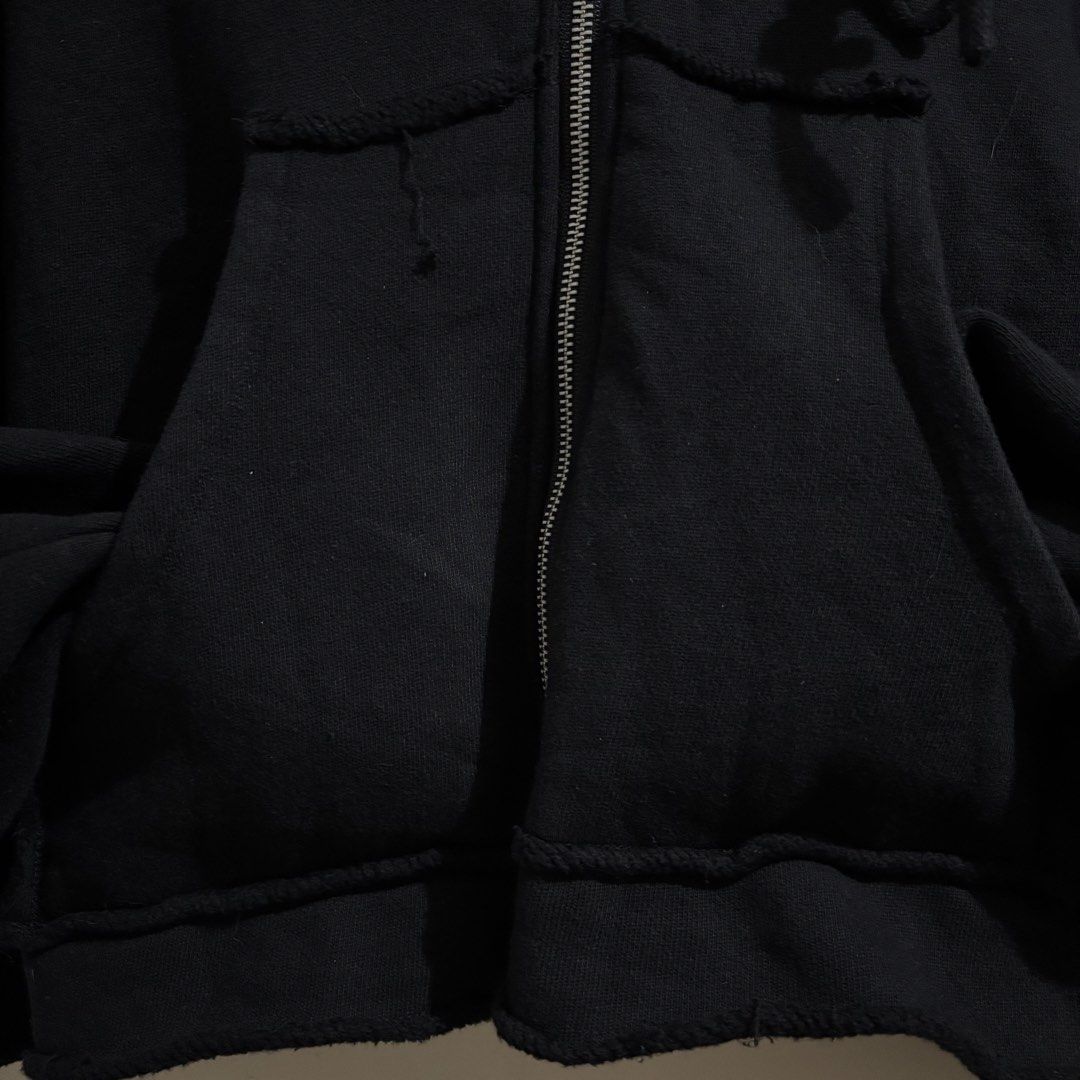 Frayed Edge Cropped Zip Up Jacket (Category: Coats, Jackets and Outerwear) located in Bacoor. Submitted by oddlet0506 (Listing ID 1428250080, Image 3). Description: Measurements: Pit to pit - 25” Length - 20” Details: - Frayed edges - Color: black - Thick fabric - Zipper works fine - Needs washing **Check photos for close up details**.