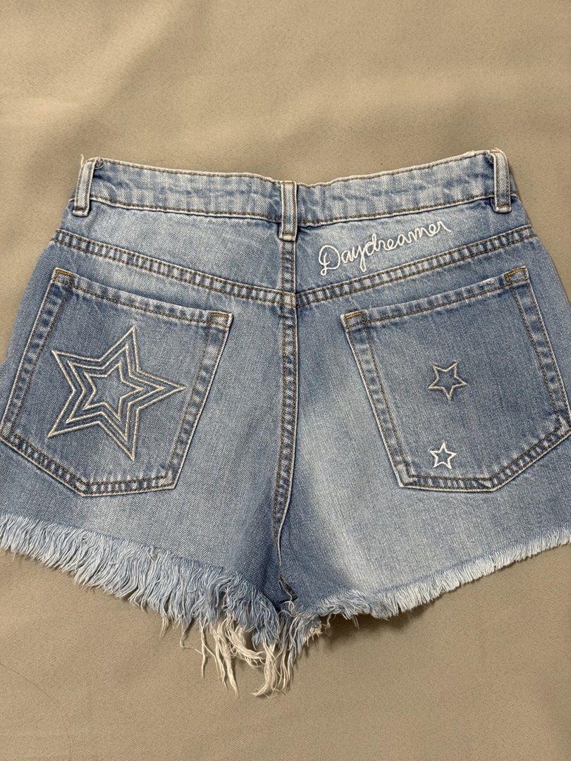 H&M Coachella Collection Denim Shorts (Category: Shorts) located in Manila. Submitted by jenrubysa (Listing ID 1428509419, Image 2). Description: - ORIGINAL H&M Coachella Collection denim shorts - size xs (waistline: 23-24) - highwaist - perfect for summer! - preloved - personal fav.