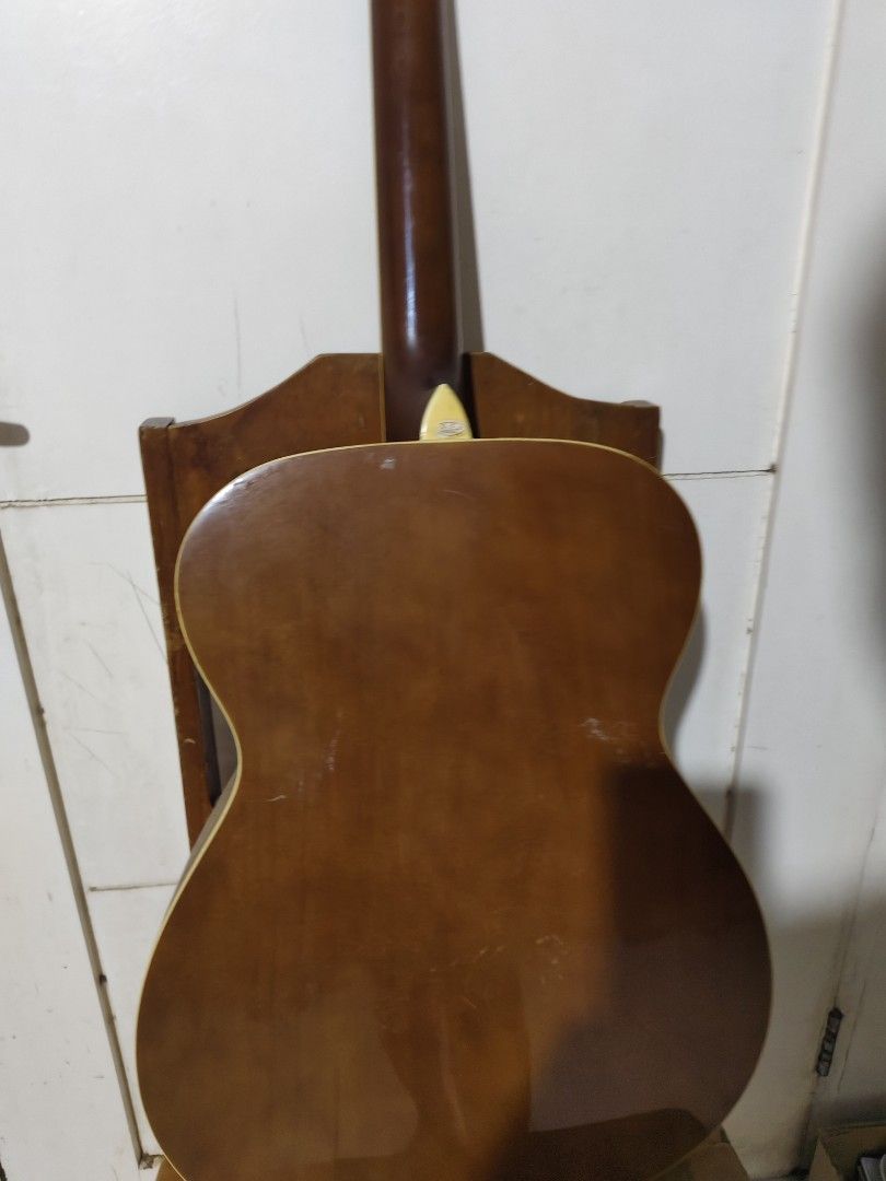 Honey Bee Acoustic Guitar (Category: Musical Instruments) located in Bulacan. Submitted by babz30261 (Listing ID 1428433414, Image 3). Description: HONEYBEE F15/N ACOUSTIC GUITAR COMPLETE STRINGS NO ISSUES NK DAMAGES PLAYABLE CONDITION WE DELIVER NATIONWIDE THANK YOU ADMIN ♥️.