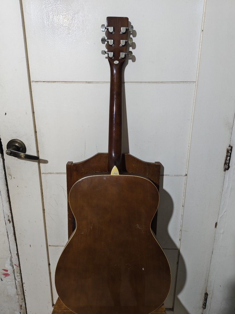 Honey Bee Acoustic Guitar (Category: Musical Instruments) located in Bulacan. Submitted by babz30261 (Listing ID 1428433414, Image 2). Description: HONEYBEE F15/N ACOUSTIC GUITAR COMPLETE STRINGS NO ISSUES NK DAMAGES PLAYABLE CONDITION WE DELIVER NATIONWIDE THANK YOU ADMIN ♥️.
