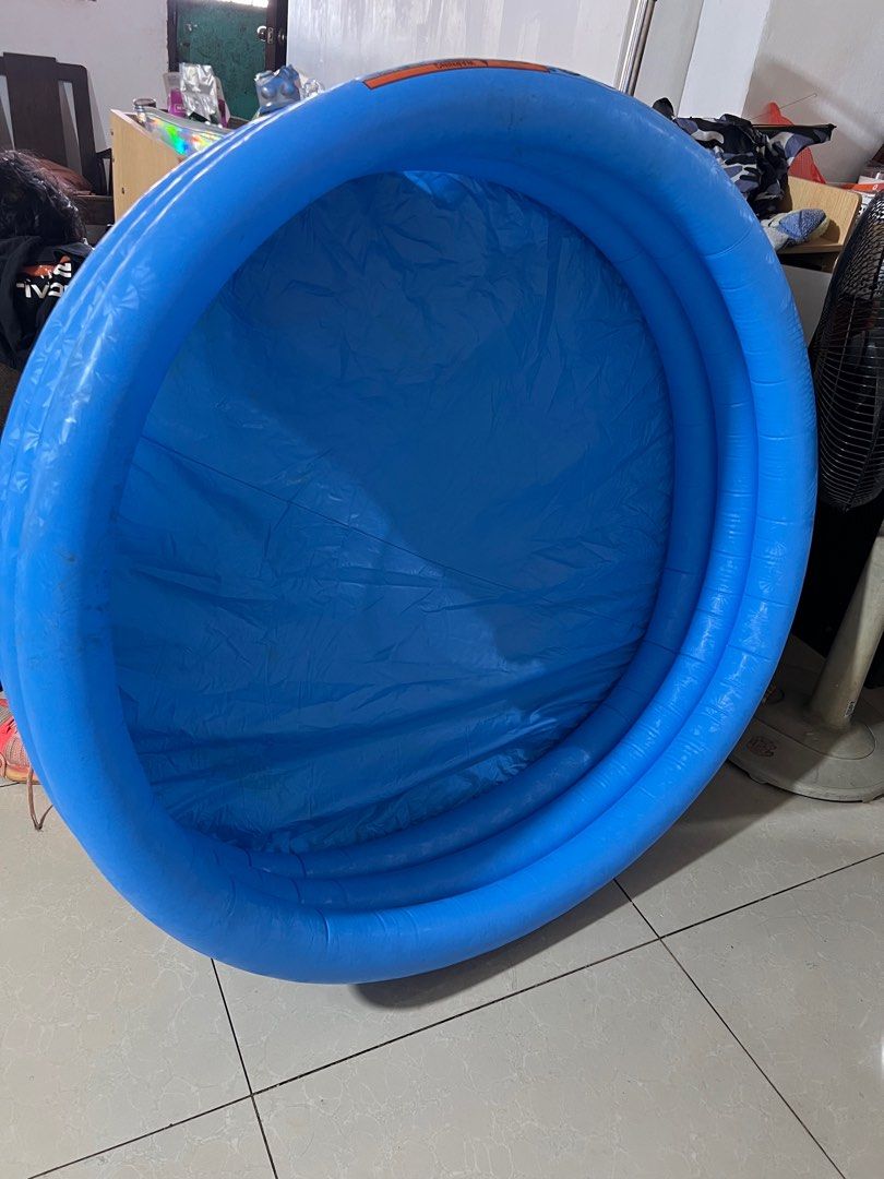Intex Swimming Pool (Category: Bathtub & Bath Accessories) located in Caloocan City. Submitted by youkayukay (Listing ID 1428470361, Image 2). Description: 👉🏻Original price 599 🏷️Brand: Intex ‼️Issue: Sign of used / Stains ⁉️Rfs: Upgrade 📍Location: North Caloocan/ Near Camarin Doctors Hospital 🫶ALL ITEMS ARE PERSONAL PRE-LOVED🫶 ‼️NO RETURN‼️ ‼️NO EXCHANGE‼️.