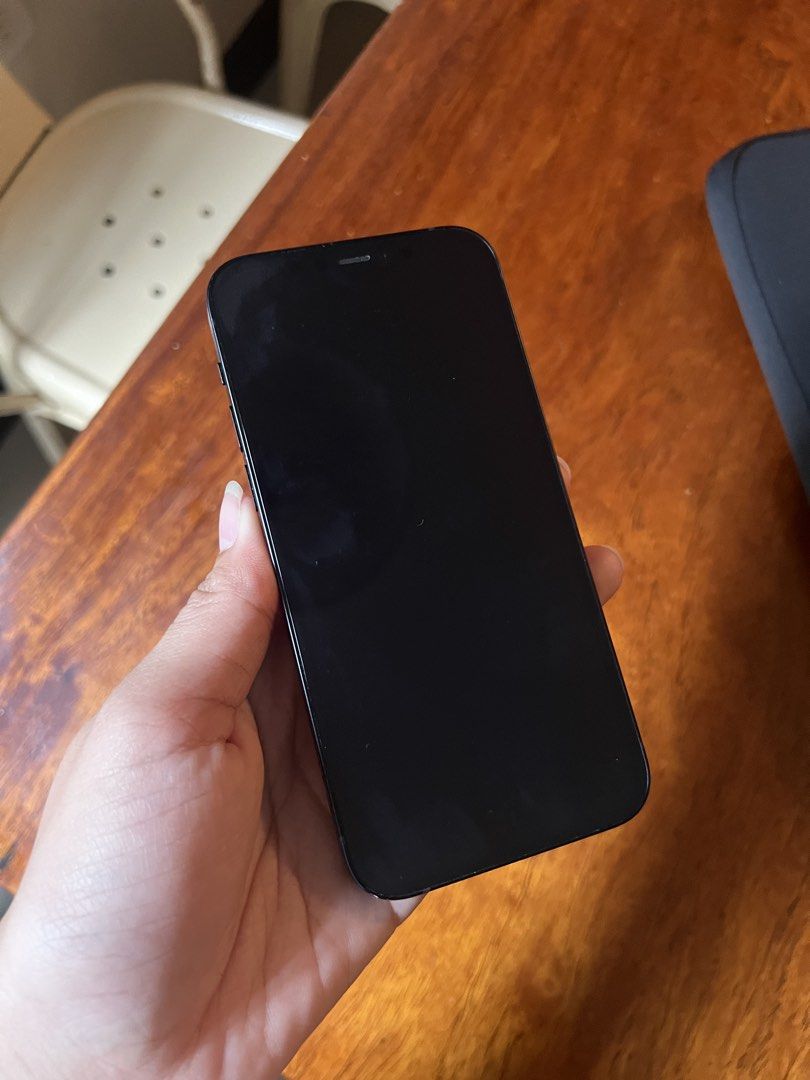 Iphone 12 (Category: iPhone 12 Series) located in Marikina City. Submitted by rellala (Listing ID 1428509342, Image 1). Description: .