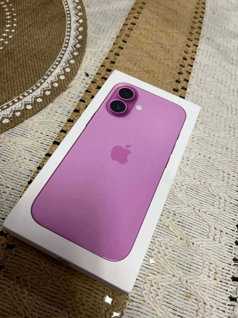 Iphone 16 128Gb (Category: iPhone 16 Series) located in Kawit. Submitted by markuzmathers (Listing ID 1428558886, Image 2). Description: FOR SALE: iPhone 16 128GB 💗 (PINK) — BRAND NEW SEALED ₱48,000 ONLY ✅ Brand New & Sealed ✅ 128GB Storage ✅ Factory Unlocked (openline all networks) ✅ With Apple Warranty (1 Year) AVAILABLE PAYMENT OPTIONS: ✔️ Skyro ✔️ Salmon ✔️ GGives ✔️ GCredit ✔️ Billease ✔️ Credit Card COD AVAILABLE via our own rider Cavite |