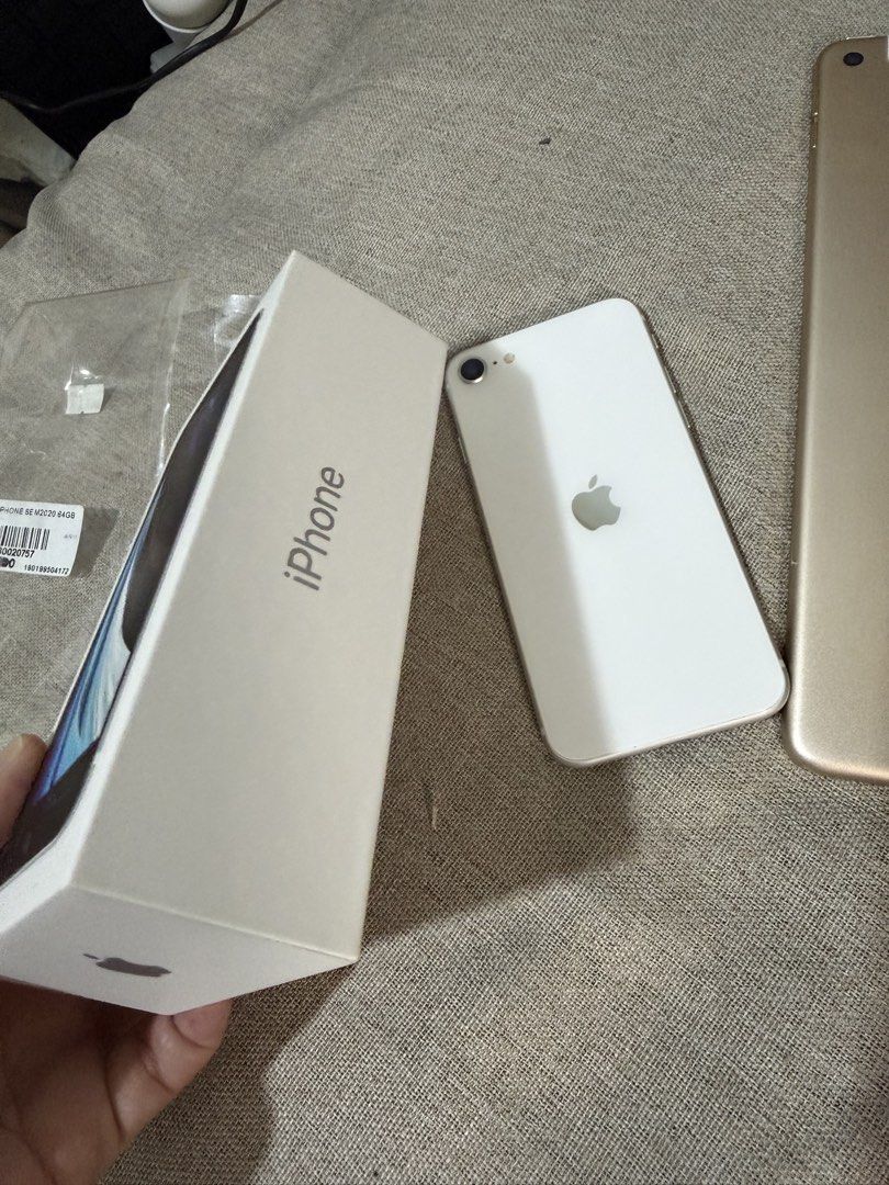 iPhone SE selling for parts (Category: iPhone SE Series) located in Cagayan de Oro. Submitted by kaeo44 (Listing ID 1428495745, Image 3). Description: 📱 iPhone SE 2020 (64GB) – FOR PARTS / REPAIR Selling my iPhone SE 2020 (White, 64GB) ✔️ Like new condition (very well taken care of) ✔️ Original box included ✔️ Battery replaced last year ⚠️ Issue: Not turning on after recent update – No history of water damage – No dents/scratches – Ideal for rep
