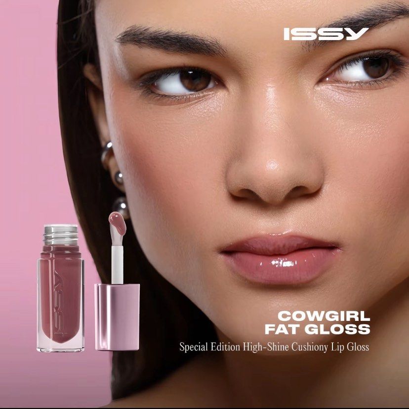 Issy & Co. Cowgirl Fat Gloss (Category: Makeup) located in Makati City. Submitted by scenic.vintageshop (Listing ID 1428467511, Image 2). Description: .