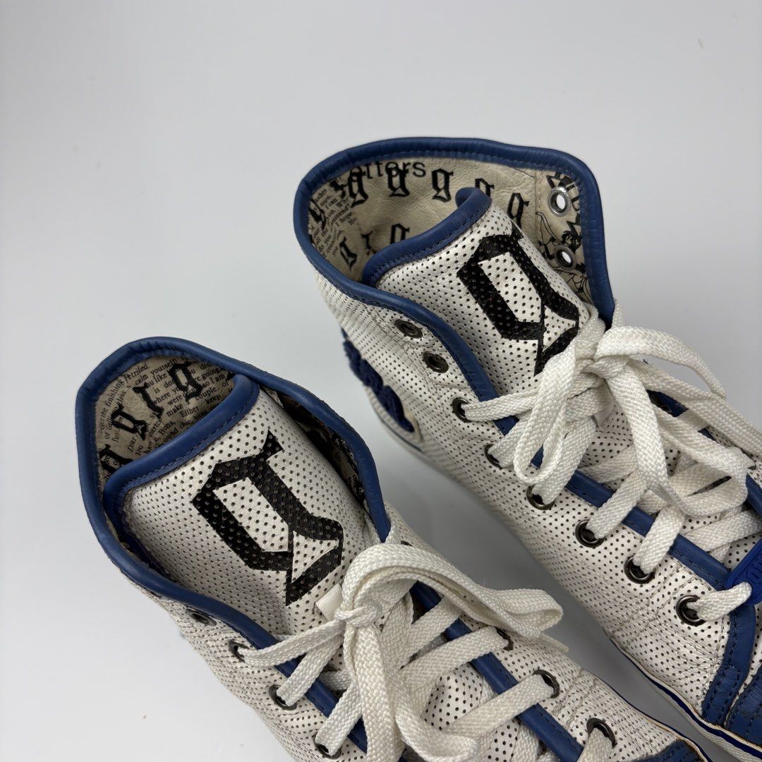 John Galliano High Tops Sneakers (Category: Sneakers) located in Bacolod City. Submitted by cast.archives (Listing ID 1428599187, Image 2). Description: John Galliano High Tops Sneakers Size: 42 Condition: Excellent Flaw: None .