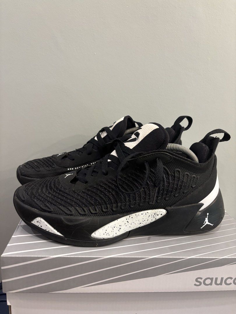 Jordan Luka 1 (Category: Sneakers) located in Muntinlupa City. Submitted by kdloading (Listing ID 1428477307, Image 2). Description: Luka 1 Size 10 Good as new no issues With Box Not locally released RFS: quit basketball.
