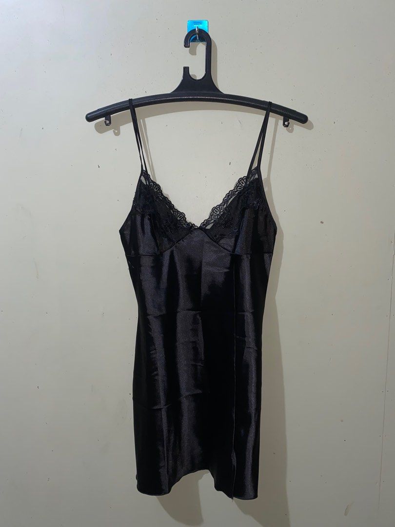 Lace Satin Night Dress (Category: Dresses) located in Muntinlupa City. Submitted by yesplselle (Listing ID 1428586020, Image 1). Description: Just worn once Nice quality, very comfy Can be worn for night out or sleep gown.