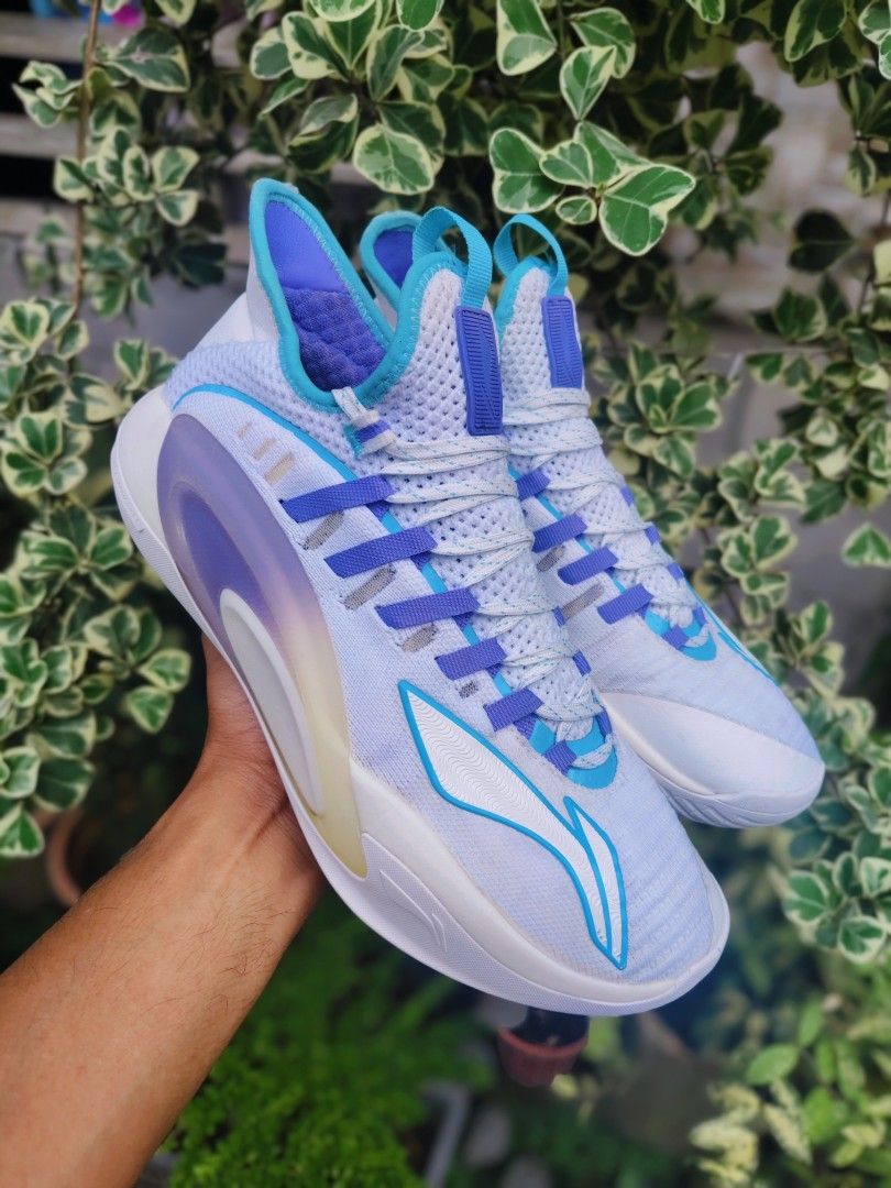 Li-Ning Basketball Shoes (Category: Sneakers) located in General Santos City (Dadiangas). Submitted by sonjie1991 (Listing ID 1428472794, Image 2). Description: excelllent Condition Good as new.