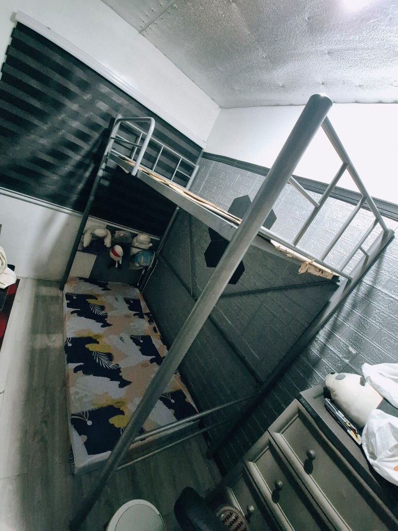 Loaf Bed Frame Metal (Category: Bed Frames & Mattresses) located in Manila. Submitted by hexsu.xi (Listing ID 1428499857, Image 2). Description: Reason for selling: Hindi na ginagamit Pick Up: Around Mambog Bacoor Payment: Cash, G-Cash, or Pay Maya.