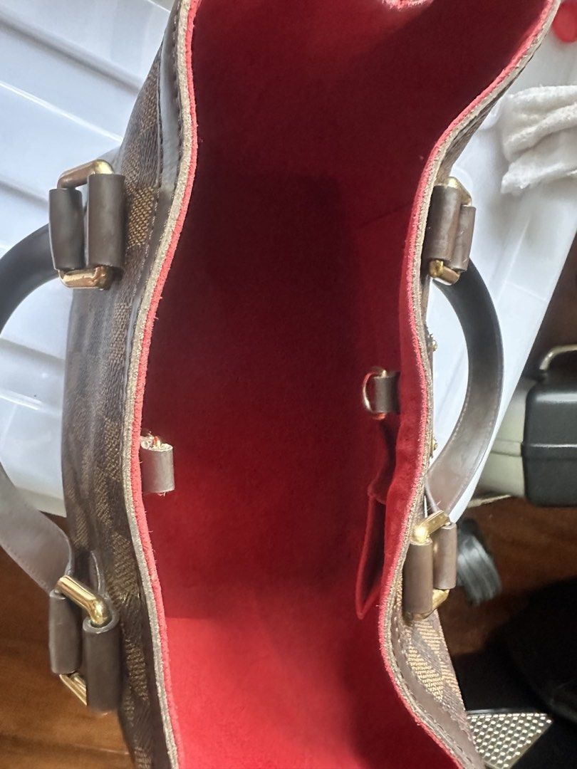 Louis Vuitton Hampstead PM Damier Ebene Handbag (Category: Luxury Bags & Wallets) located in Muntinlupa City. Submitted by mish0p (Listing ID 1428451926, Image 3). Description: - 100% authentic - no other photos because it’s already in consignment - no dust bag and paper bag - very good condition - RFS: decluttering .