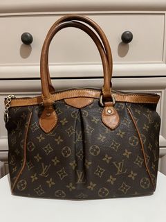 (Category: ) located in . Submitted by sungjaneshop15 (Listing ID 1428436850, Image 1). Description: .