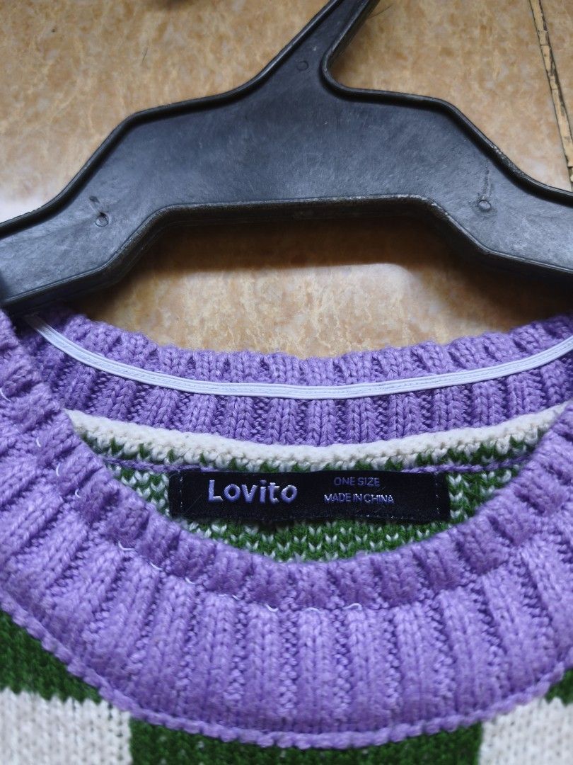 Lovito Checkerboard Knit Vest Crop Top (Category: Sleeveless) located in Manila. Submitted by aaa_sy (Listing ID 1428442770, Image 2). Description: fave shirt 😞 just don't wear anymore recently rfs: declutter no flaws, super cute for everyday.