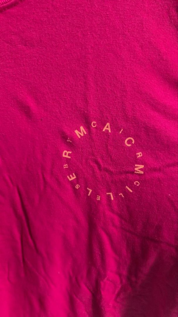 Mac Miller Circles Merch Long Sleeve Shirt (Category: Tshirts & Polo Shirts ) located in Caloocan City. Submitted by sanch12 (Listing ID 1428438029, Image 2). Description: Size: Men's Large (L) Fit: Standard US Merch Fit (Authentic) Measurements (laid flat): Pit-to-Pit (Width): 55 cm / 21.7 inches Length: 77.5 cm / 30.5 inches Sleeve Length: 68 cm / 26.8 inches Authentic Mac Miller "Circles" Long Sleeve T-Shirt in the Berry/Red colorway. Features