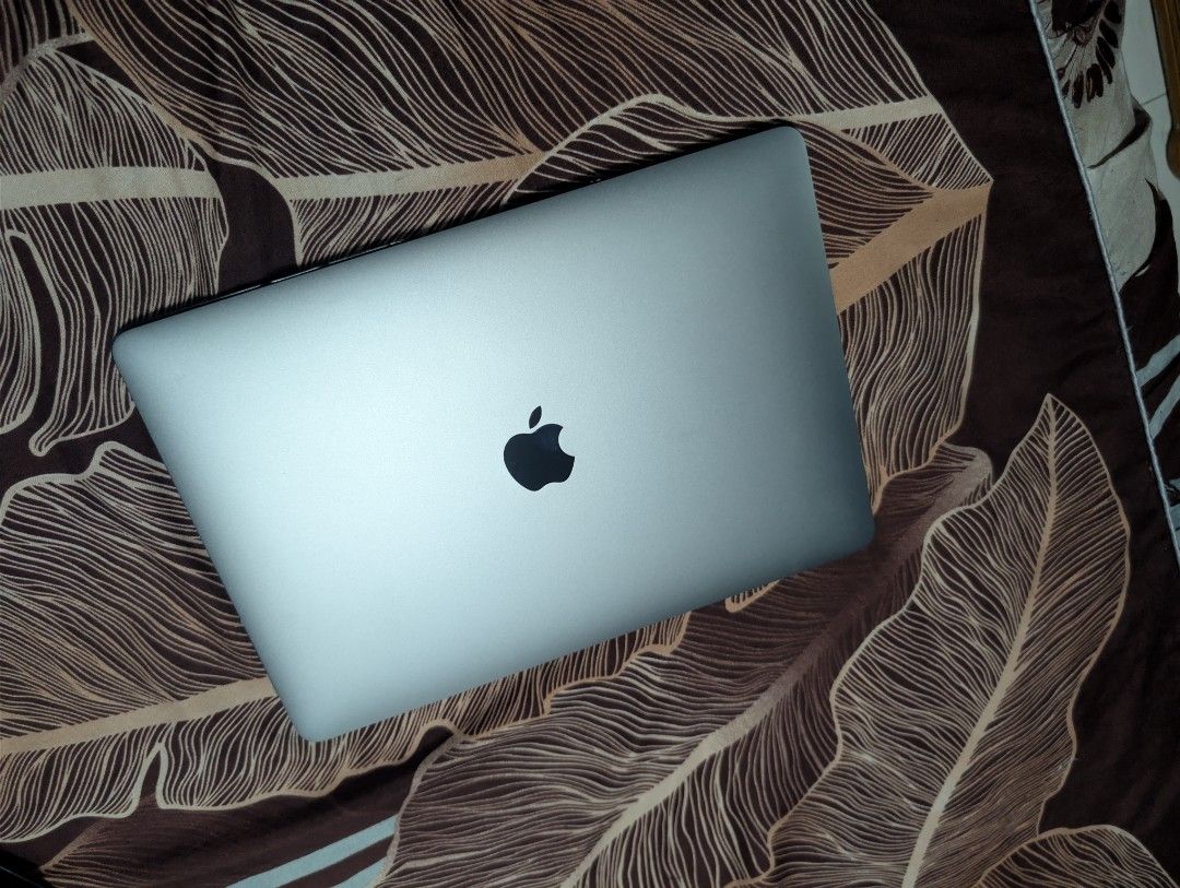 MacBook Air M1412457638182922242