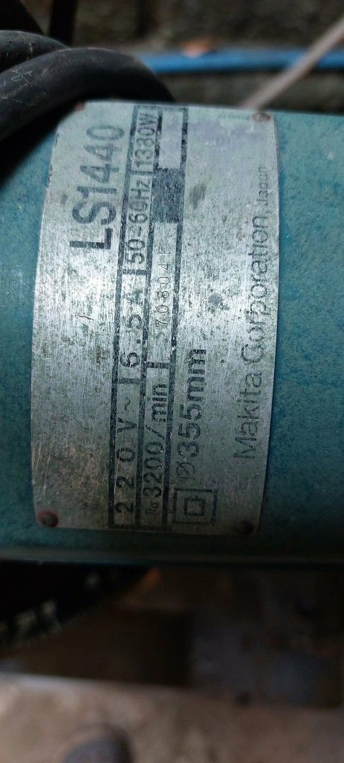 Makita LS1440 Mitre Saw (Category: Construction Tools & Equipment) located in Valenzuela. Submitted by newbear.425b6e (Listing ID 1428509685, Image 3). Description: makita miter saw made from JAPAN. 18k only. working kasama npo ung stand.