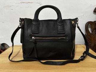 (Kategori: ) berada di . Dikirim oleh dee_cluttered (ID iklan 1428524804, Gambar 1). Deskripsi: .
