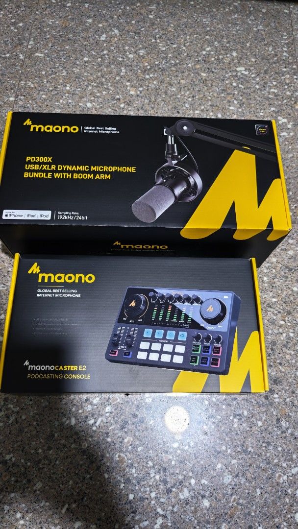 Maono PD300X Microphone Bundle with Maonocaster E2 Console