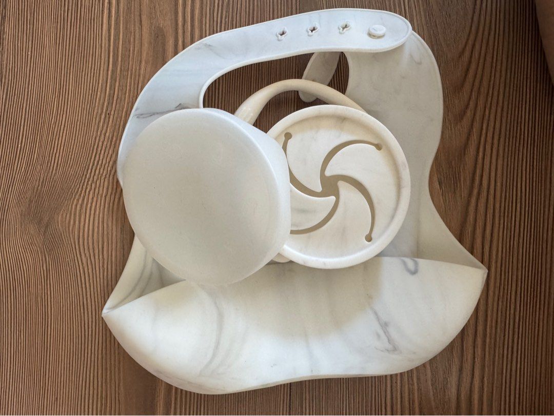 Marble-Look Baby Bib and Snack Container Set (Category: Weaning & Toddler Feeding) located in Quezon City. Submitted by shop.beanie (Listing ID 1428484334, Image 1). Description: Unused.