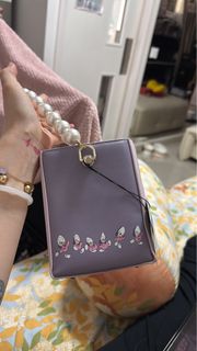 （分類：）位於 。 由 prettypiggy 提交（商品編號 1428588596，圖片 1）。簡介： 。