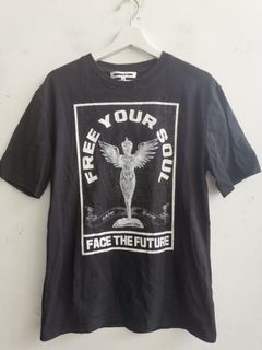 (Category: ) located in . Submitted by artemis_apparel (Listing ID 1428522872, Image 1). Description: .