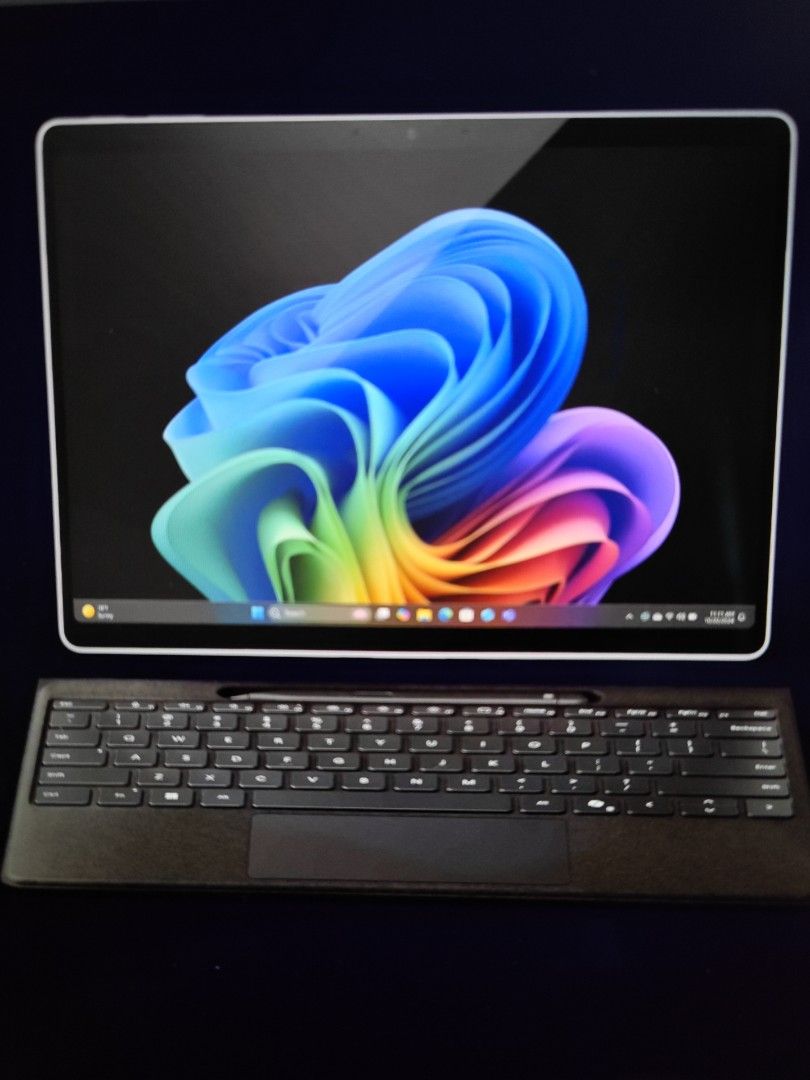 New Microsoft Surface Pro 13 Snapdragon X Plus 16GB/512GB