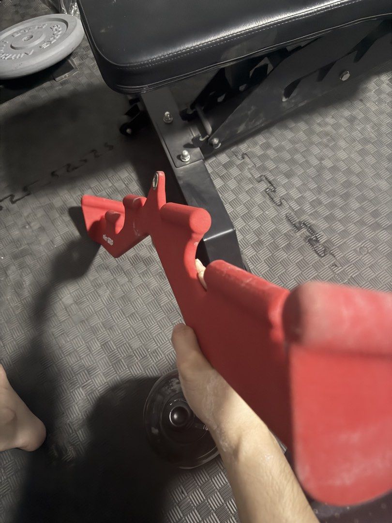Most Grip Lat Pulldown Bar (Category: Cardio & Fitness Machines) located in Manila. Submitted by tarahlito45496 (Listing ID 1428562888, Image 2). Description: Try to sell this bad boy lat pulldown mag grip 💯 New in the market No issue except may chalk since ginamit ko now HAHAHAHAHA (natatangal) Sobrang premium feels. Little heavier than usual since not locally made. Tatlo na yan sa isang attachment. May wide, neutral and close grip. Sobrang goo
