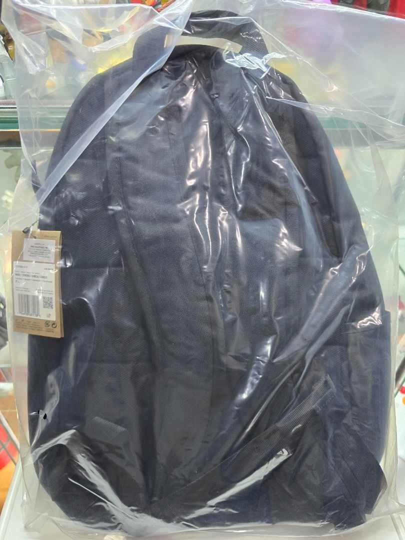 Nike Elemental Backpack - Black (Category: Backpacks) located in Makati City. Submitted by tutsxd (Listing ID 1428495875, Image 3). Description: Nike Elemental Backpack - Black P900 Model Code: DD0559-010 Color: Black / White Logo Dimensions: Approx. 19" H x 12" W x 6" D Material: 100% Polyester Fits up to 15inch laptops No meetups but item can be picked up sa address namin. Shipping available via Lalamove, Grabexpress, Jnt, Lbc at buyer's expens