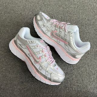(Category: ) located in . Submitted by soledout_kicks (Listing ID 1428506885, Image 1). Description: .