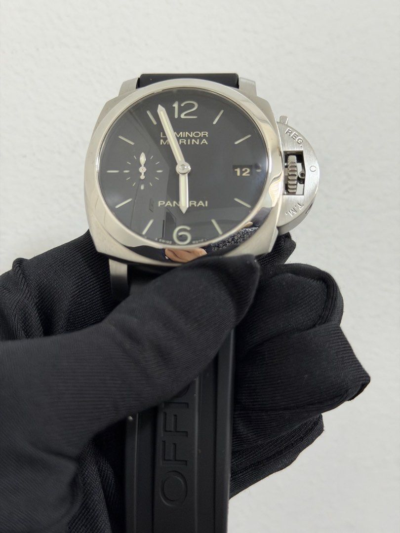 Panerai Luminor Marian PAM 392 (Category: Men's Watches) located in Quezon City. Submitted by nmimicu (Listing ID 1428604679, Image 2). Description: 42mm Year 2015 Full set Condition 9.8/10 San Juan City.