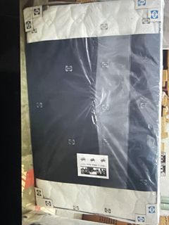 （分類：）位於 。 由 watch_sales 提交（商品編號 1428469287，圖片 1）。簡介： 。